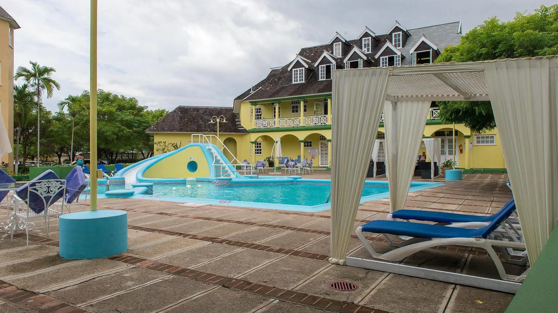 Beach Castles Studio Ocho Rios 3*,